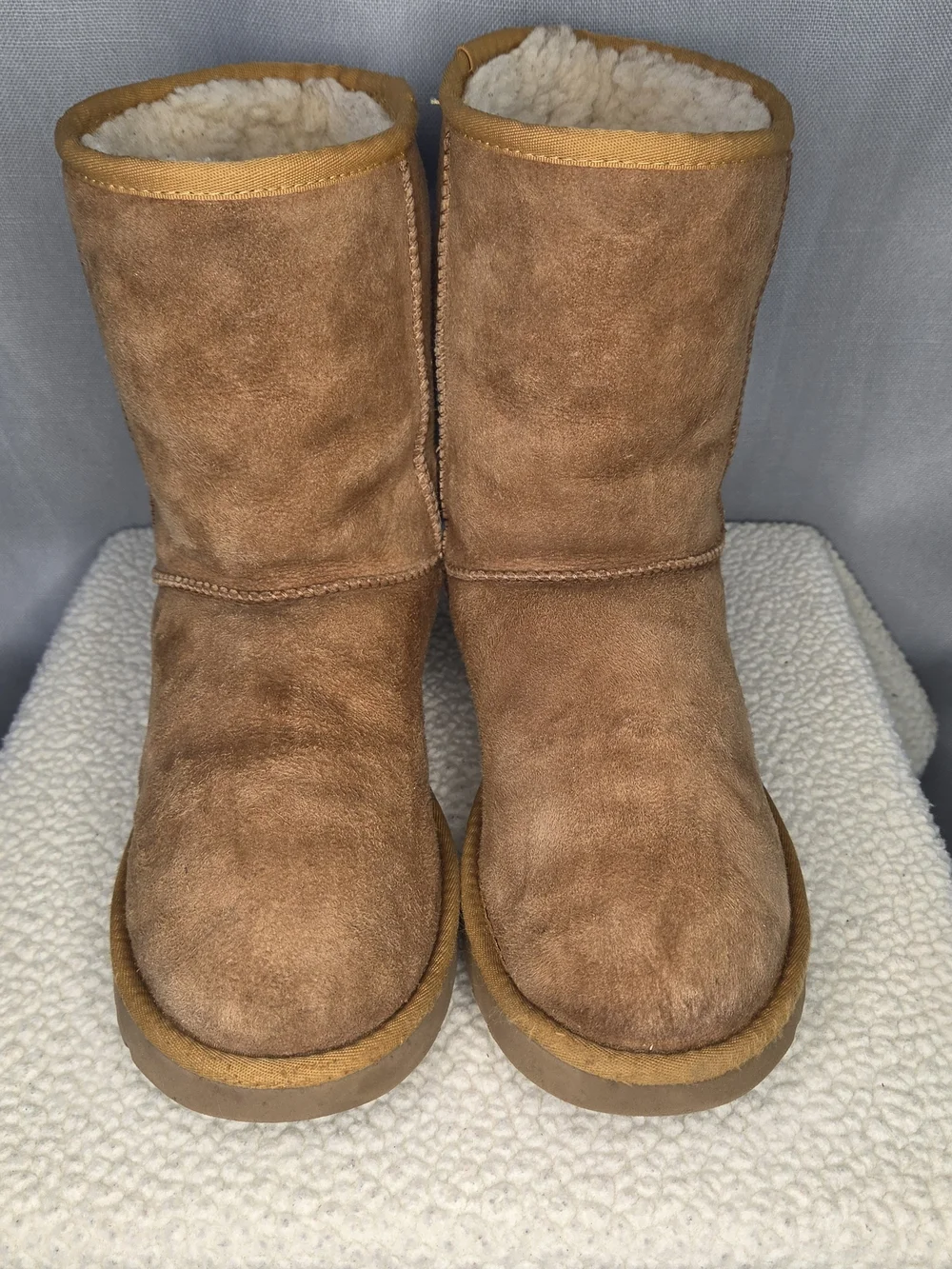 Ugg Women's Classic Sheepskin-Lined Winter Boots - Brown Size 9